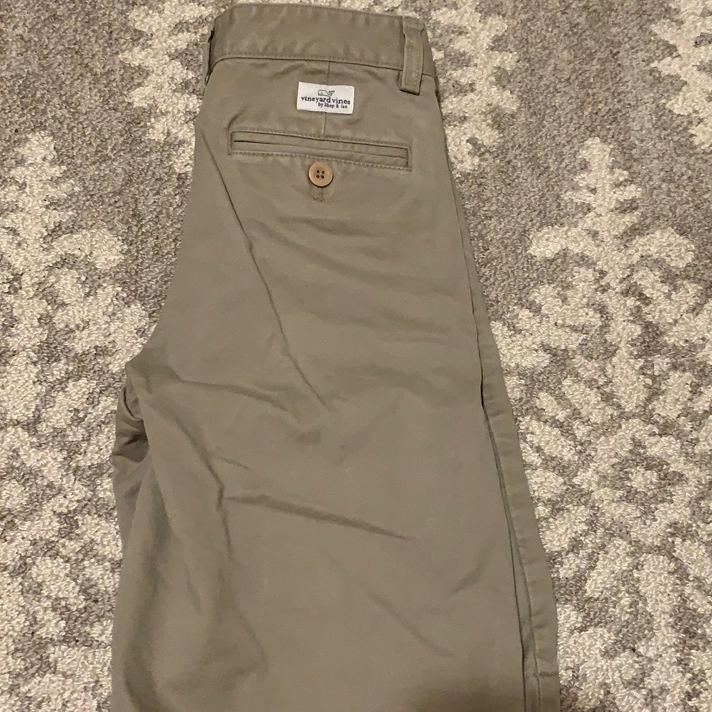 Boys Vinyard Vines shorts
